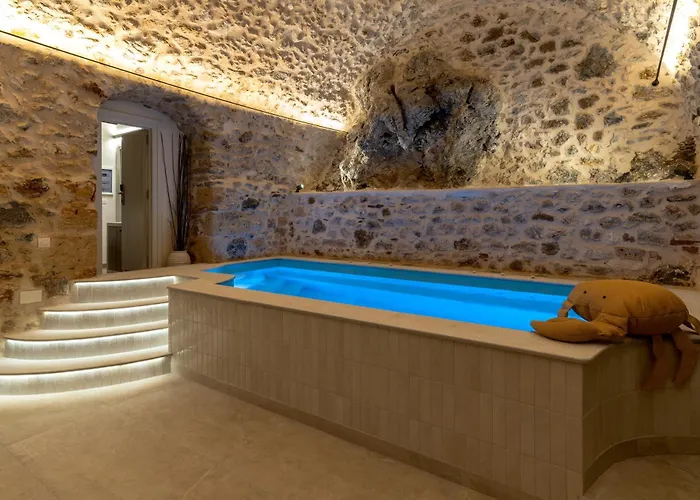 Yeeon Boutique Hotel, - Historic Of Europe Hotel Gythio