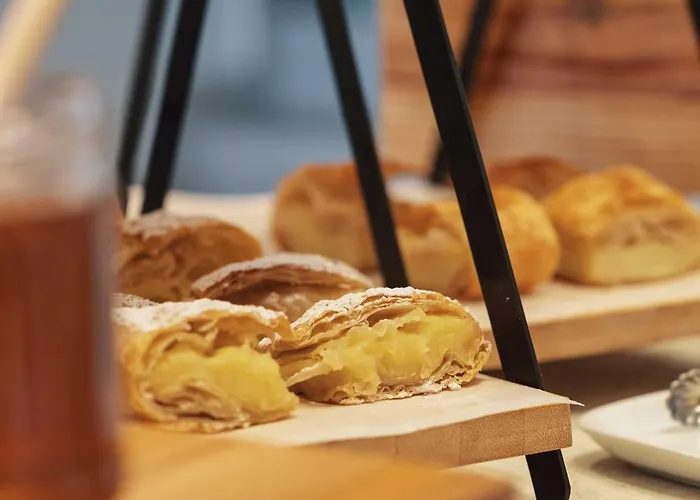 Yeeon Boutique Hotel, - Historic Of Europe 4*