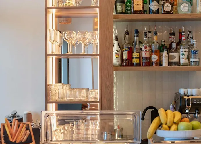 Yeeon Boutique Hotel, - Historic Of Europe Hotel 4*