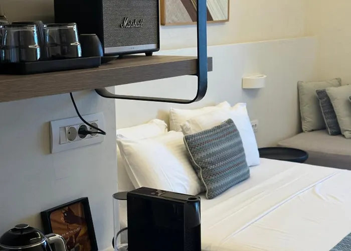 Hotel Yeeon Boutique Hotel, - Historic Of Europe 4*