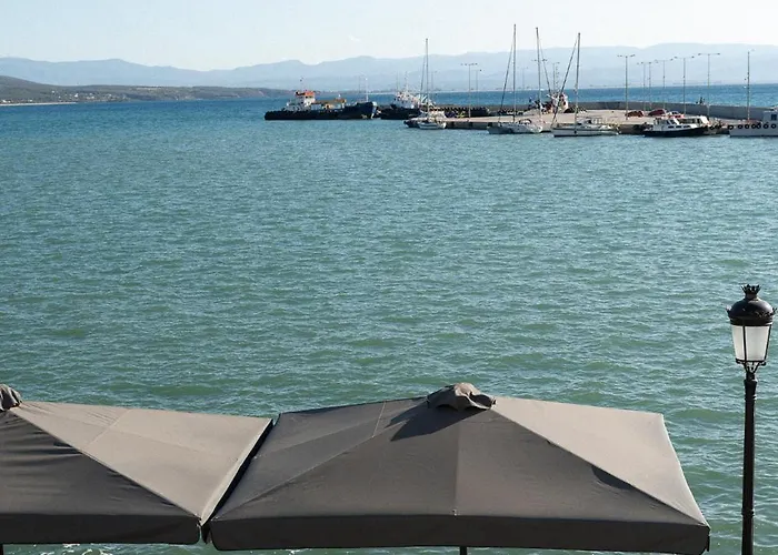 Yeeon Boutique Hotel, - Historic Of Europe 4* Gythio