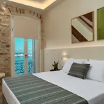 Yeeon Boutique Hotel, - Historic Of Europe 4* גיתיו