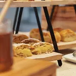 Yeeon Boutique Hotel, - Historic Of Europe 4*