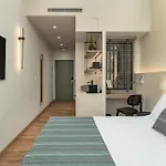 Yeeon Boutique Hotel, - Historic Of Europe 4*