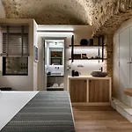 Yeeon Boutique Hotel, - Historic Of Europe מלון גיתיו