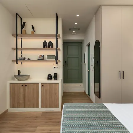 Отель Yeeon Boutique Hotel, - Historic Of Europe Гитион