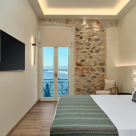 Yeeon Boutique Hotel, - Historic Of Europe Hotel Gythio