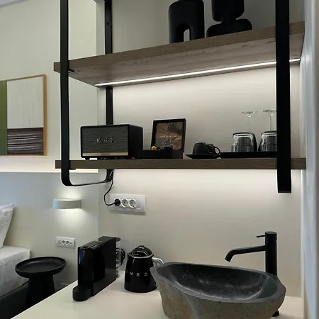 Yeeon Boutique Hotel, - Historic Of Europe Отель 4*