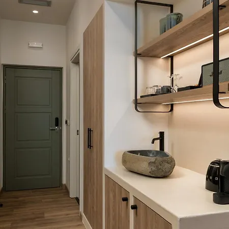 Yeeon Boutique Hotel, - Historic Of Europe Ξενοδοχείο Γύθειο