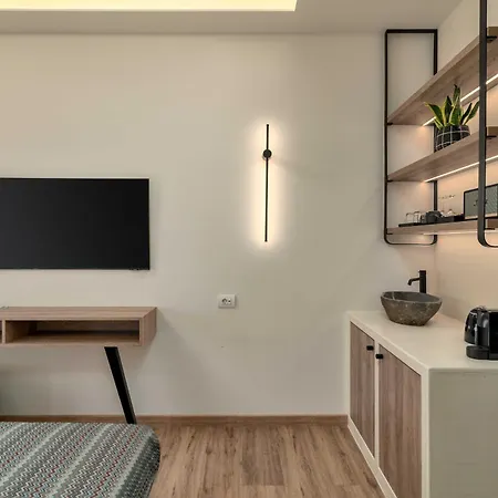 Yeeon Boutique Hotel, - Historic Of Europe Γύθειο