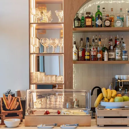 Yeeon Boutique Hotel, - Historic Of Europe Отель 4*
