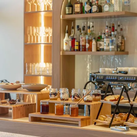 Отель Yeeon Boutique Hotel, - Historic Of Europe Гитион