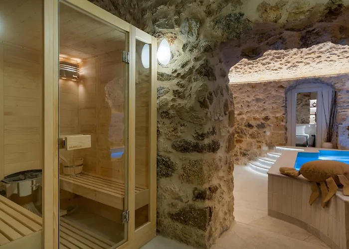 Ξενοδοχείο Yeeon Boutique Hotel, - Historic Of Europe 4*