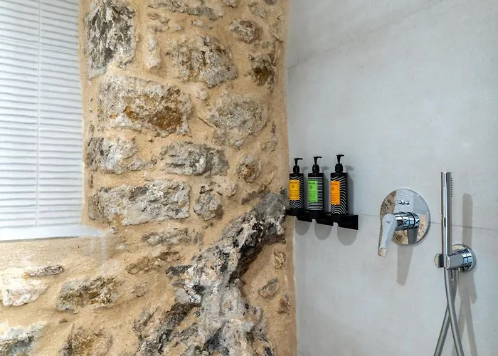 Yeeon Boutique Hotel, - Historic Of Europe 4*