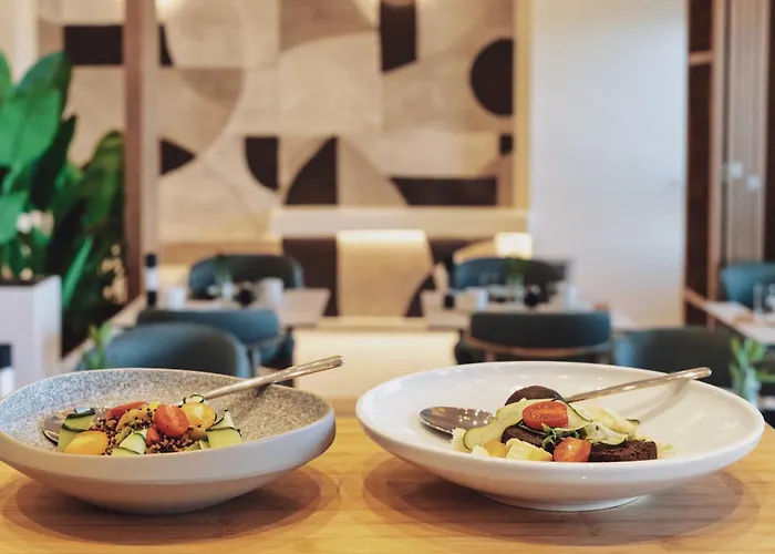 Yeeon Boutique Hotel, - Historic Of Europe Ξενοδοχείο 4*