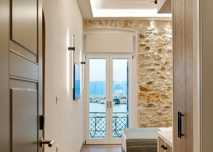 Yeeon Boutique Hotel, - Historic Of Europe Ξενοδοχείο Γύθειο