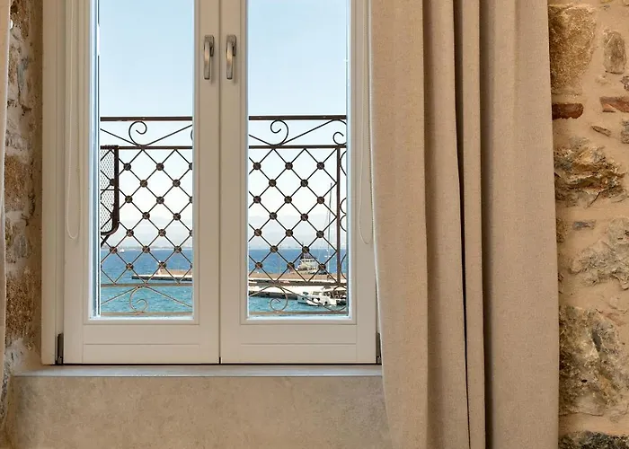 Yeeon Boutique Hotel, - Historic Of Europe Ξενοδοχείο 4*