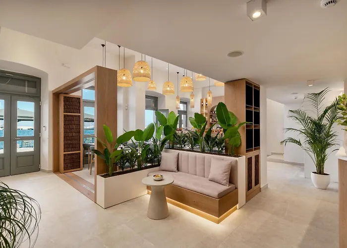 Yeeon Boutique Hotel, - Historic Of Europe غيتيو